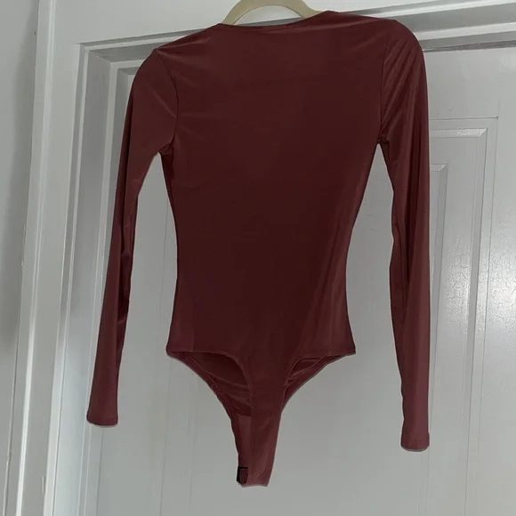 Fashion nova bodysuit - Picture 3 of 4